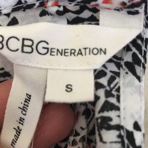 BCBG Tuxedo like Racerback Top - Picture 2 of 13